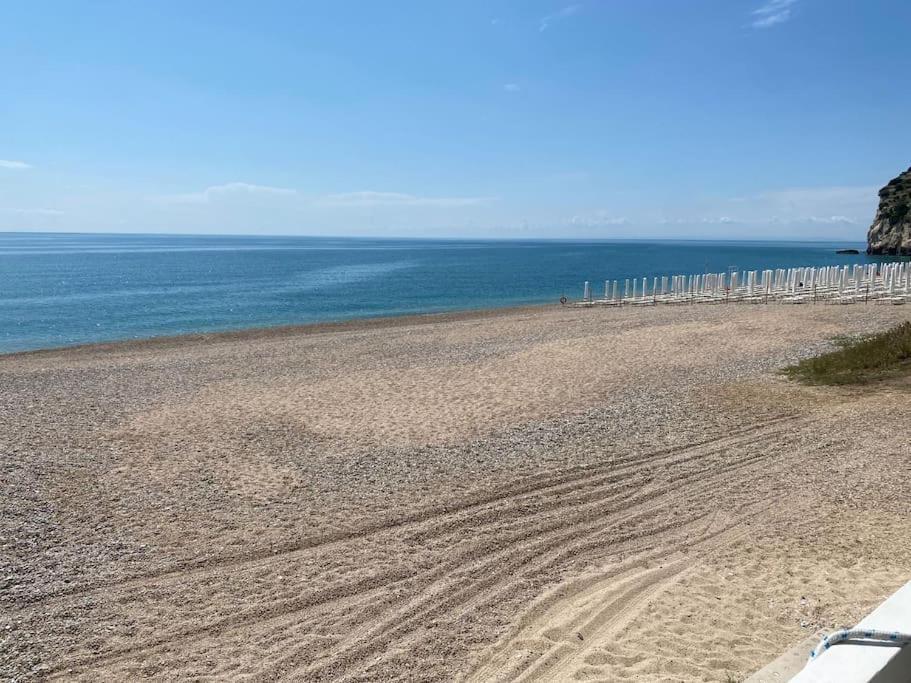 Appartamenti Sul Mare Da Antonino Mattinata Bagian luar foto